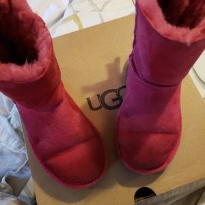 Ugg